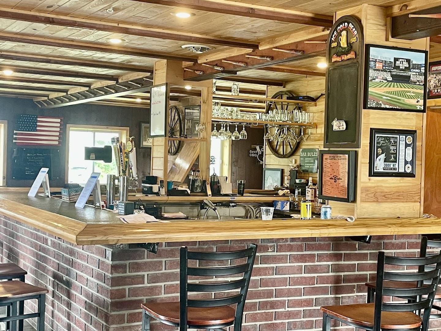 Lippys Bar & Grill