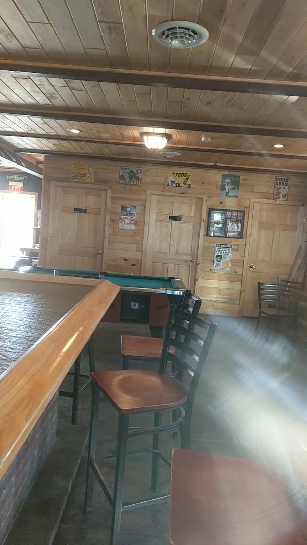 Lippys Bar & Grill